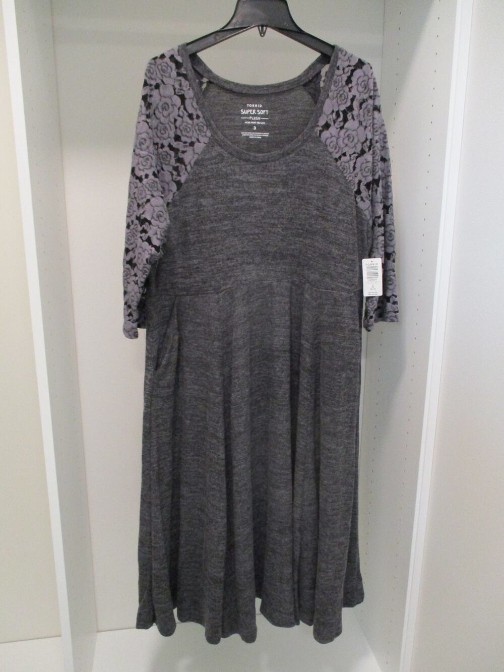 TORRID SUPER SOFT GRAY FLORAL KNIT LONG SLEEVE DRESS SIZE 3X